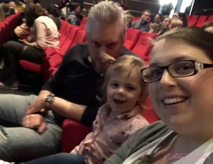 met het gezin naar het theater